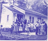 /i//tn_Stengal_Field_Church.jpg